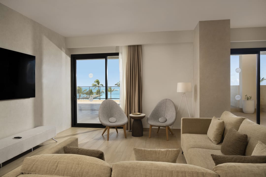 Zimmer Serenade All Suites - Adults Only Resort