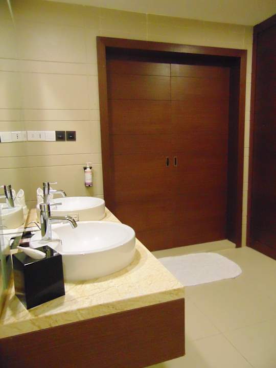 Zimmer Movenpick Hotel & Convention Centre KLIA