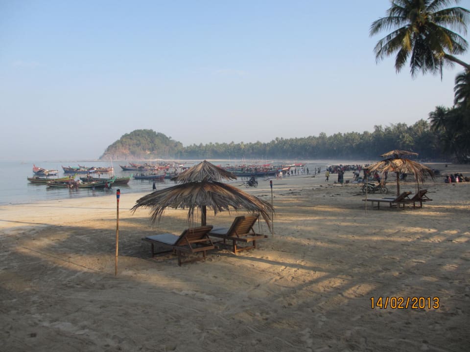 Morgens/ vormittags ist Baden nicht gut möglich Crescent Cove Resort