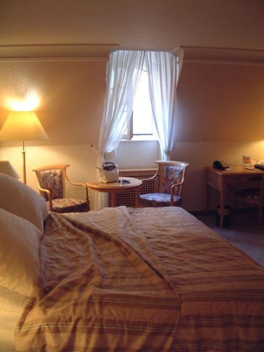 Zimmer 403 Gewandhaus Dresden, Autograph Collection