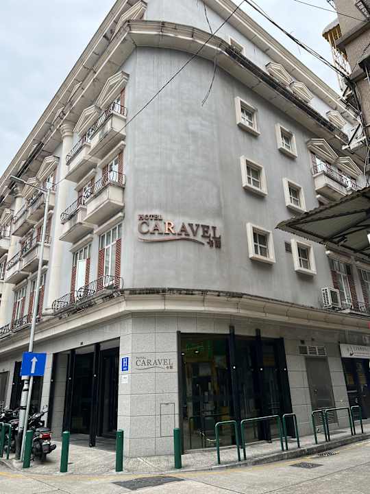 Außenansicht Caravel Hotel