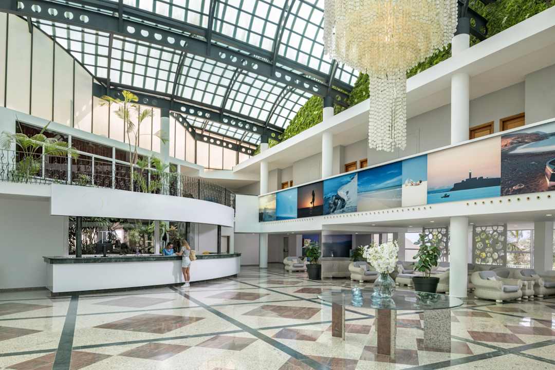 Lobby Club Hotel Drago Park