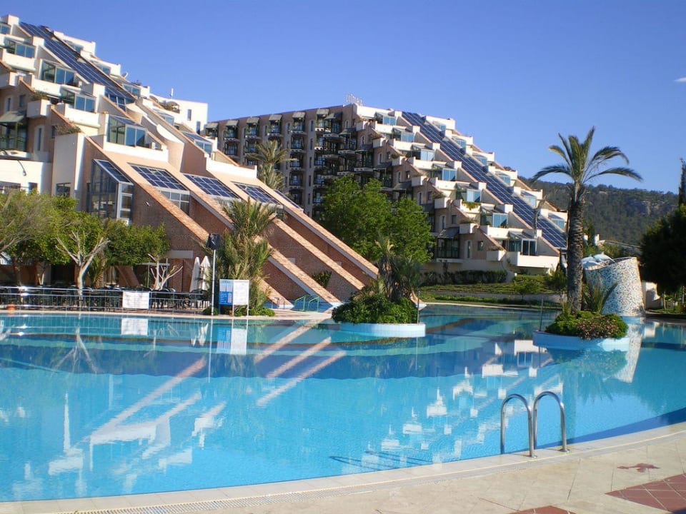 Schöne Poolanlage Limak Limra Hotel & Resort