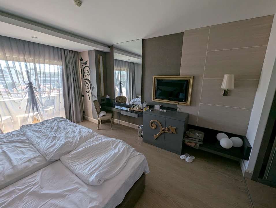 Zimmer Kirman Belazur Resort & Spa