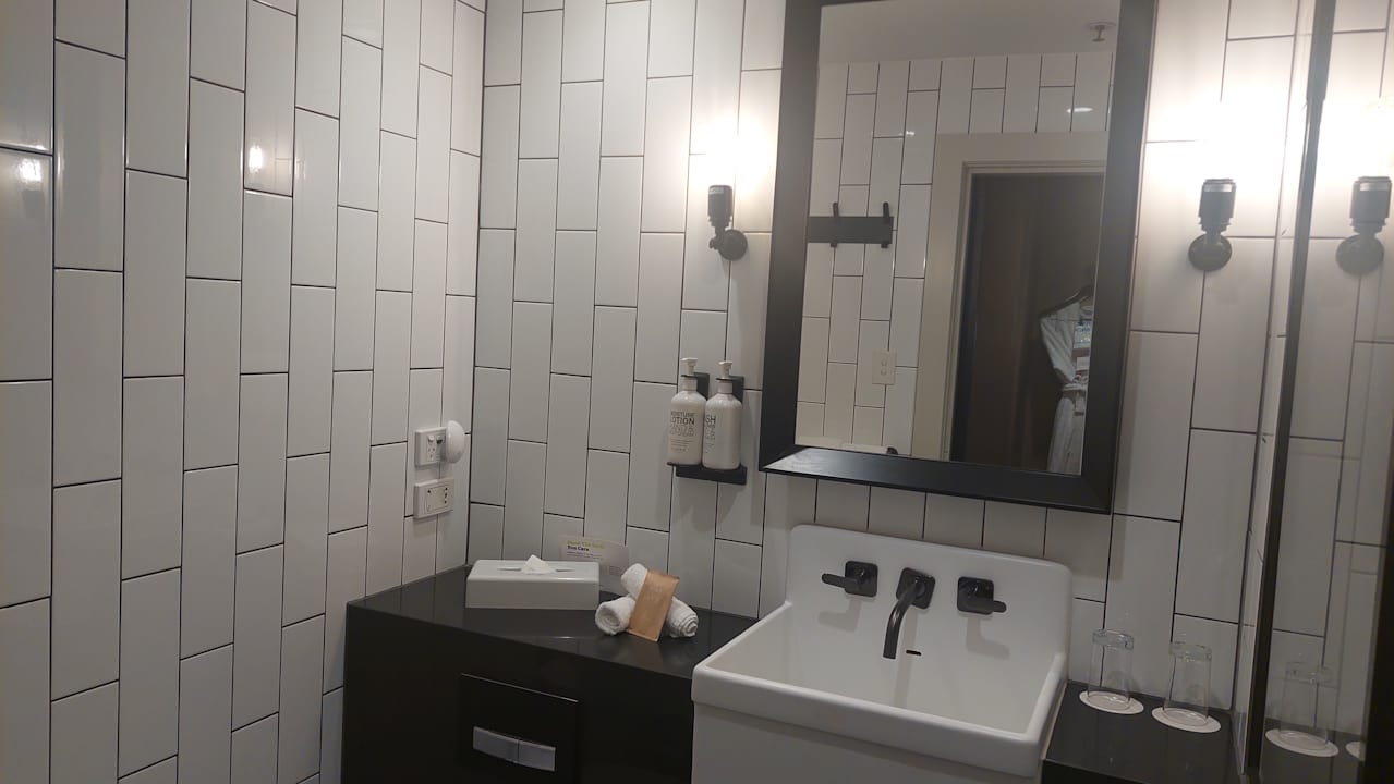 Zimmer DoubleTree by Hilton Hotel Melbourne - Flinders Street