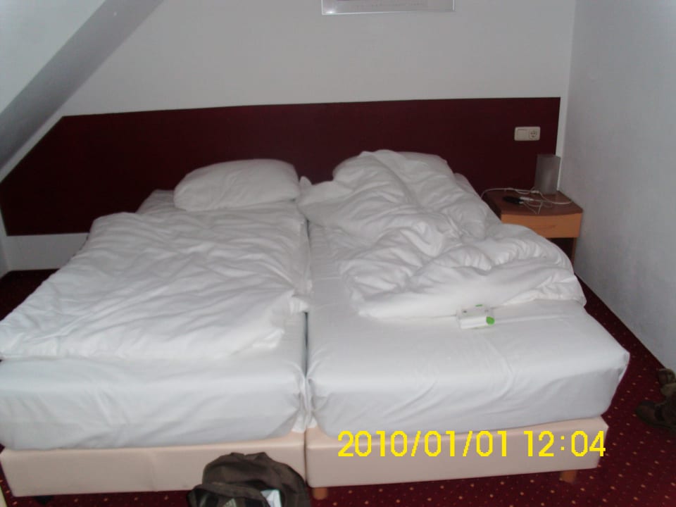 Bequemes Doppelbett Andante Hotel Erding