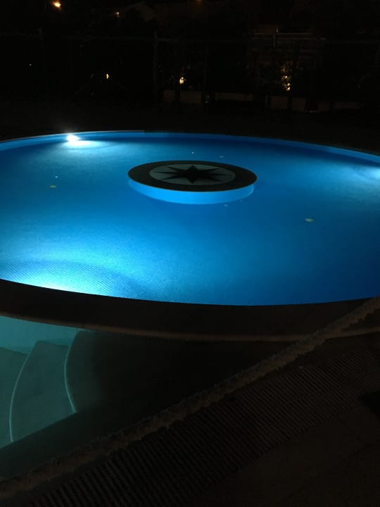 Pool DoubleTree by Hilton Olbia - Sardinia