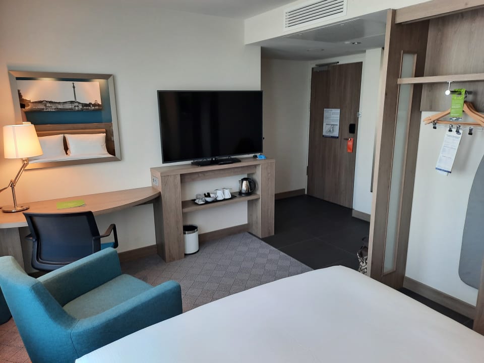 Zimmer Hampton by Hilton Stuttgart City Centre