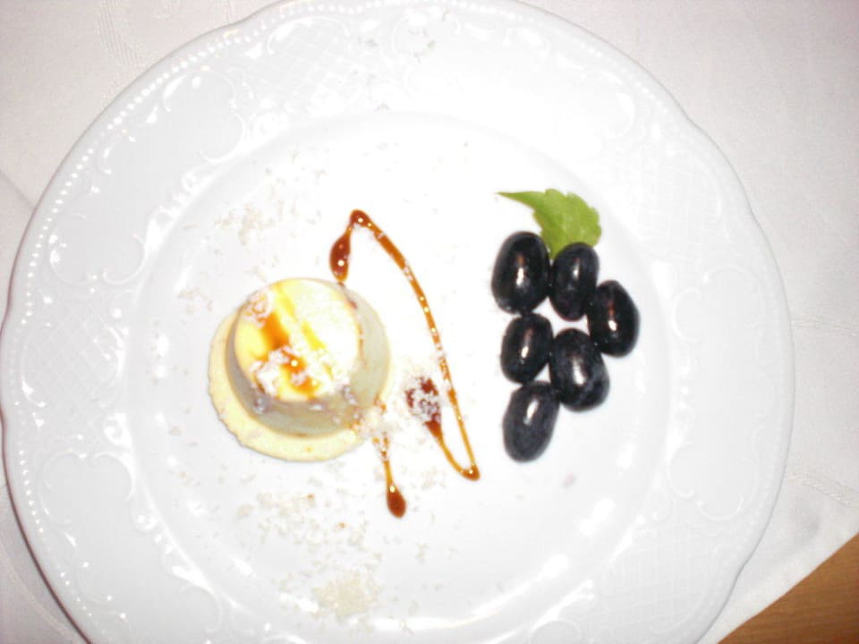 Karamel-Halbgefrorenes: GIGANTISCH! Panoramahotel Wildschütz