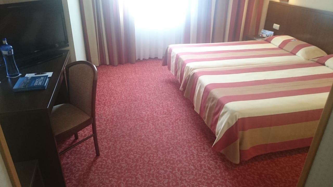 Zimmer Leonardo Hotel Barcelona Gran Via