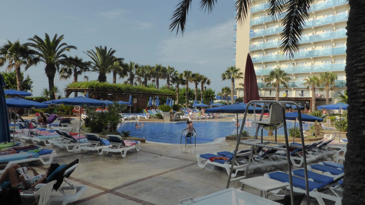 Pools with animations Golden Taurus Aquapark Resort