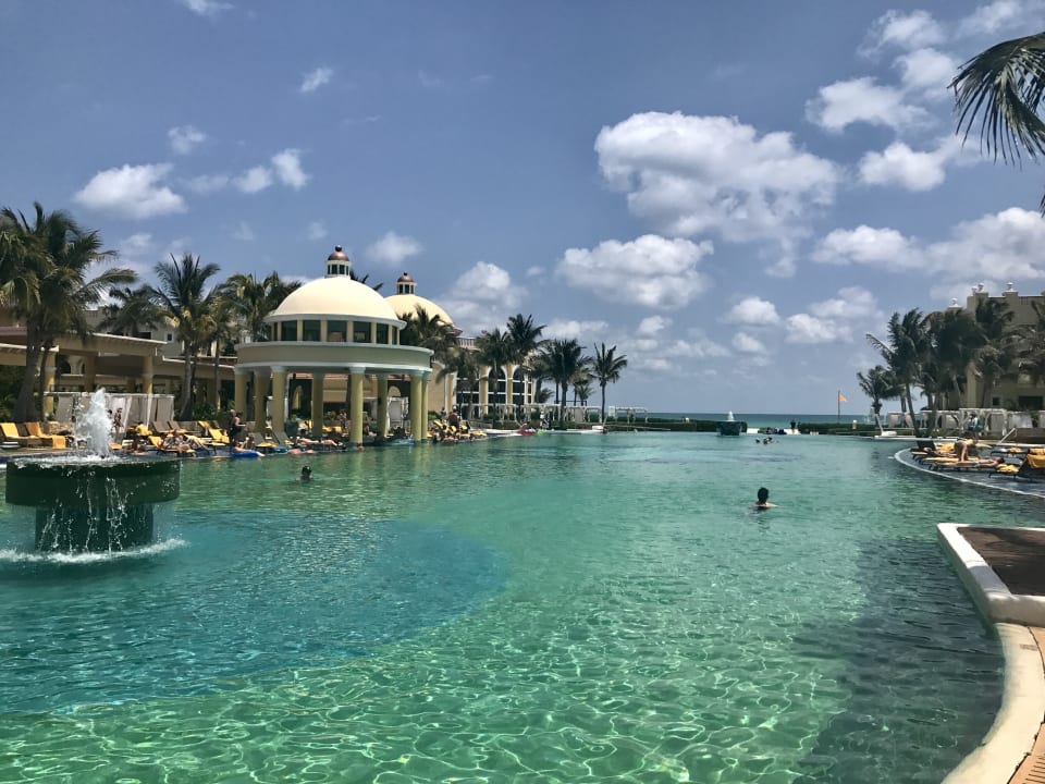 Pool JOIA Paraiso by Iberostar