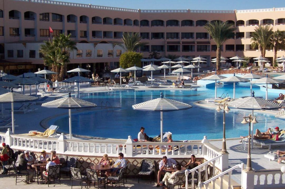 Poolanlage Beach Albatros Resort