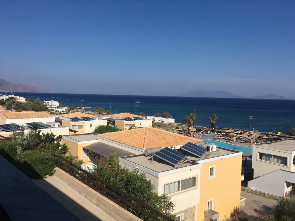 Ausblick Grand Blue Beach Hotel
