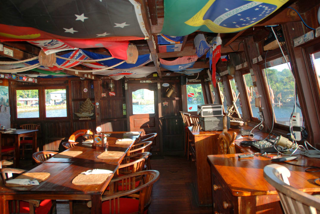 Gastro Manta Ray Bay Resort & Yap Divers