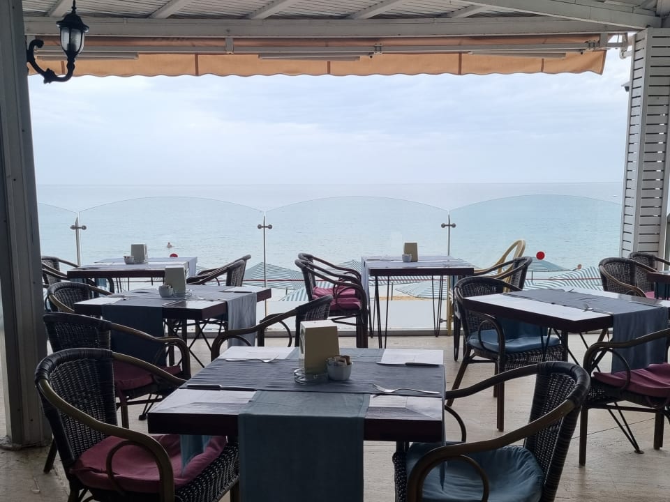 Gastro Aska Hotel Just in Beach