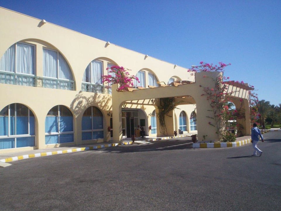 Hoteleingang Desert Rose