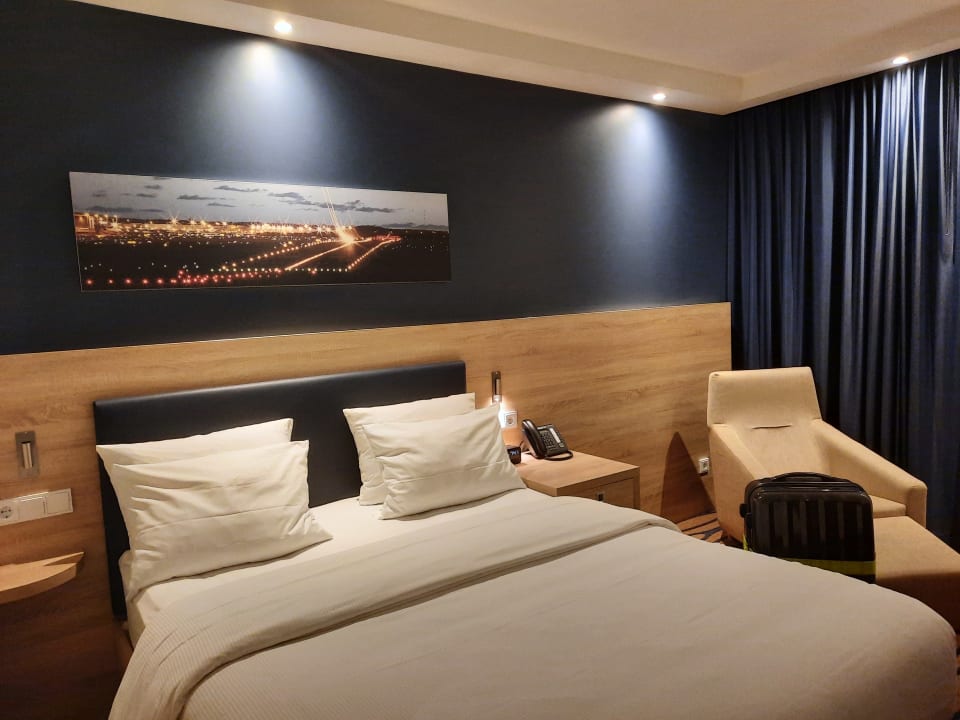 Zimmer Hampton By Hilton Frankfurt Airport
