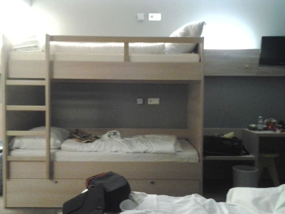 The room inside MEININGER Hotel Berlin Airport