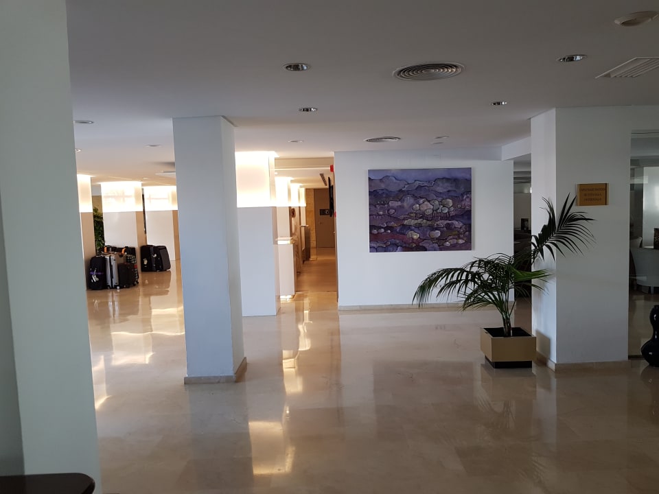 Lobby CM Playa del Moro