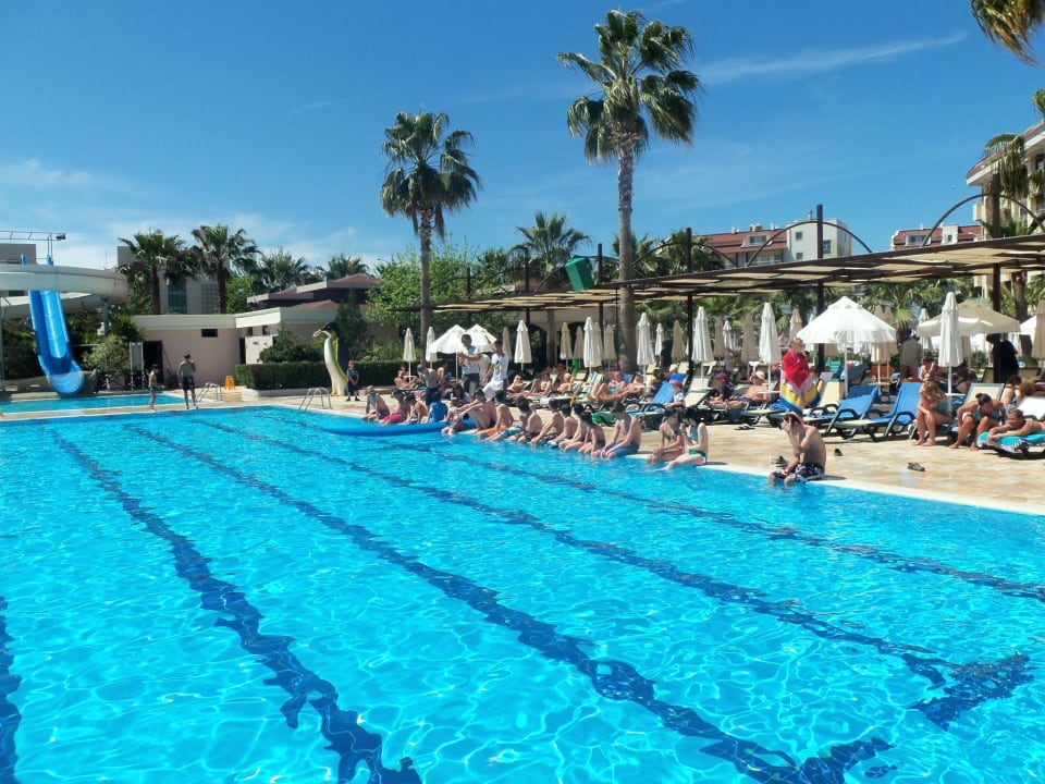 25m Becken Hane Family Resort