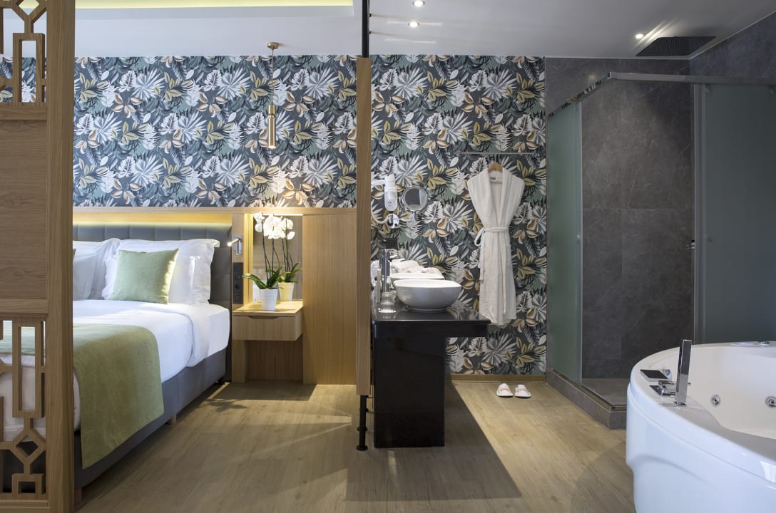 Zimmer Dolce by Wyndham Athens Attica Riviera
