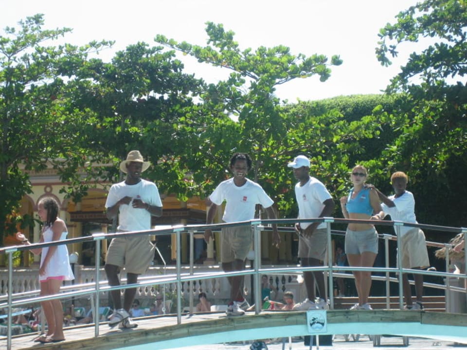 Animacion team Playabachata Hotel