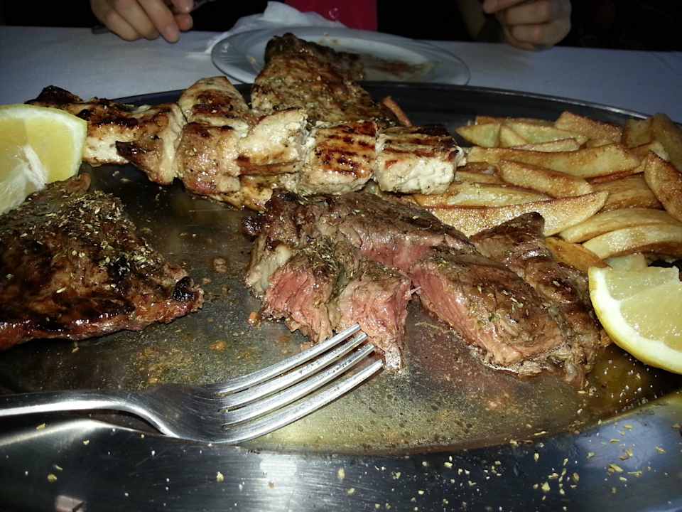 Grillplatte Aigai Hotel Edessa