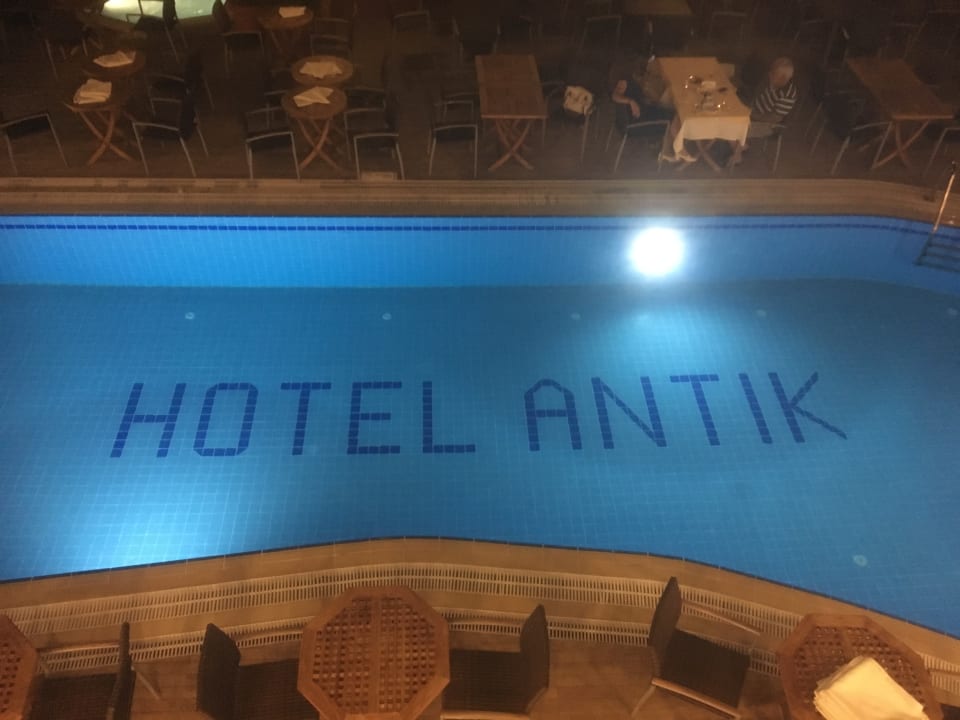Pool Hotel Antik