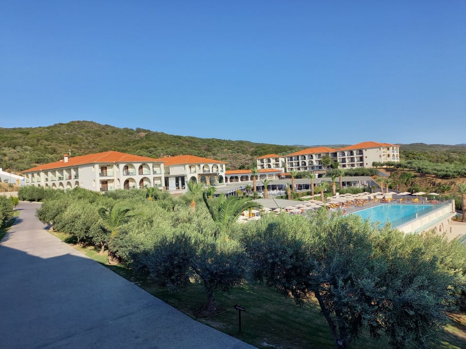 Außenansicht Akrathos Beach Hotel