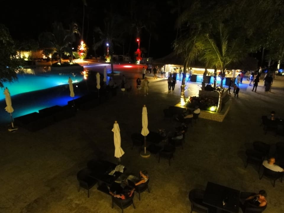 Neuer Barbereich bei Nacht Hotel Viva Dominicus Beach by Wyndham - All Inclusive Resort