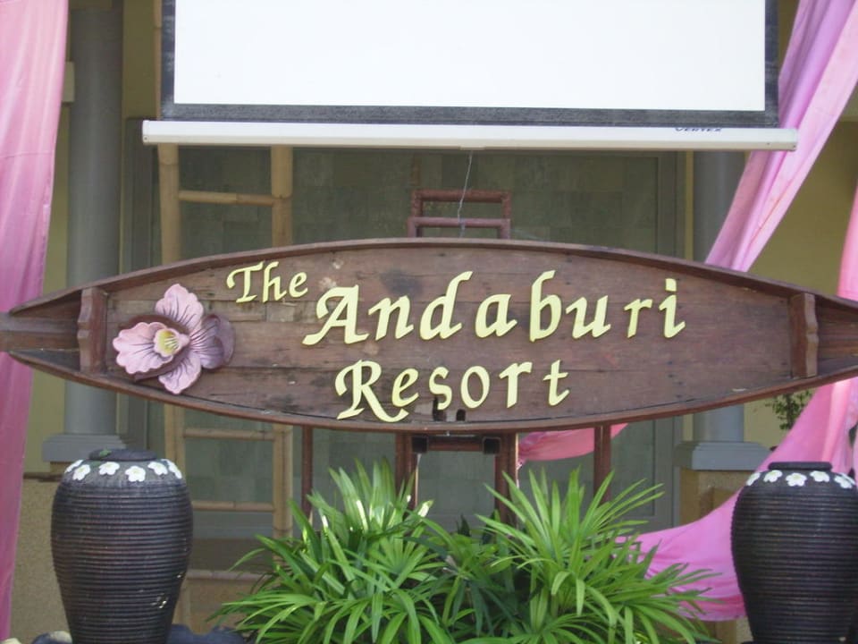 Schild The Leaf on The Sands by Katathani