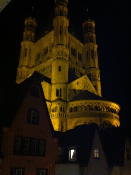 Ausblick bei Nacht Rhein-Hotel St.Martin