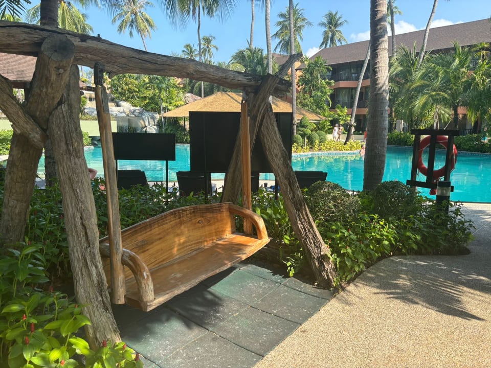 Pool Courtyard by Marriott Phuket, Patong Beach Resort