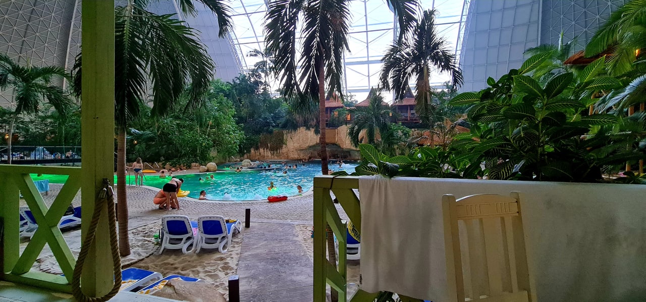 Pool Tropical Islands Resort