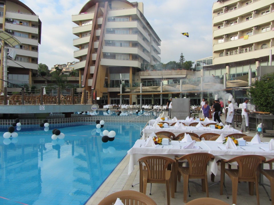 Galaabend Alaiye Resort & Spa