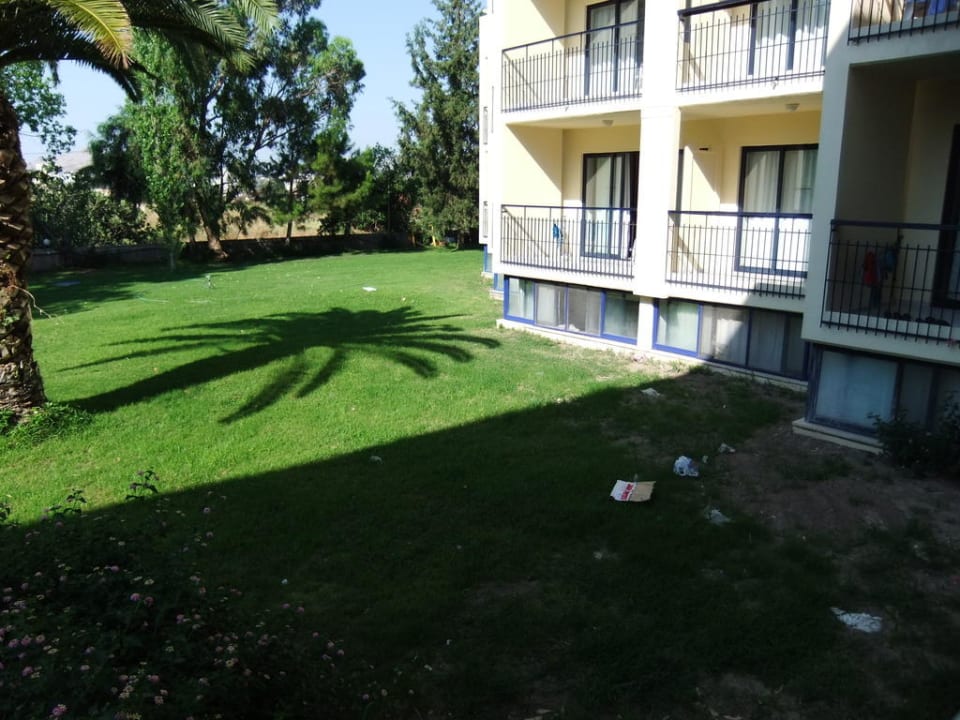 Vor unserem Zimmer Blue Sea Holiday Village