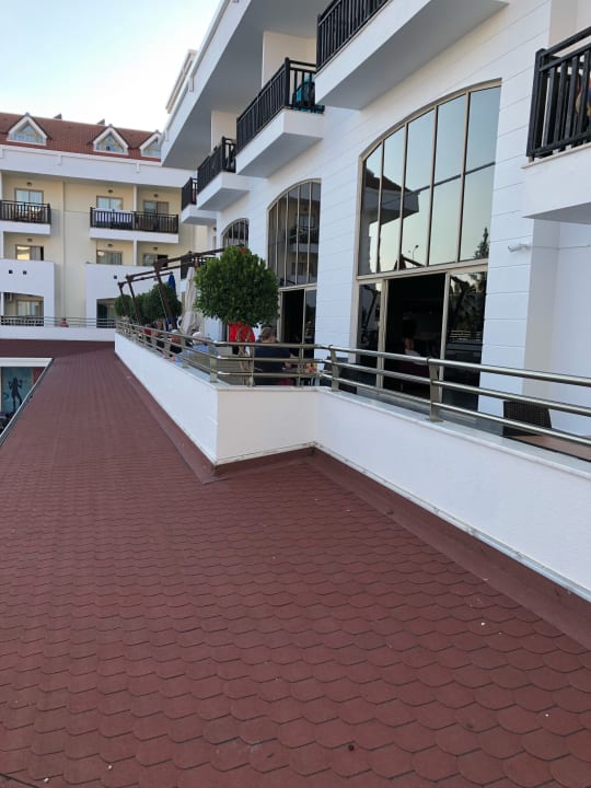 Lobby Side Aquamarin Resort & Spa