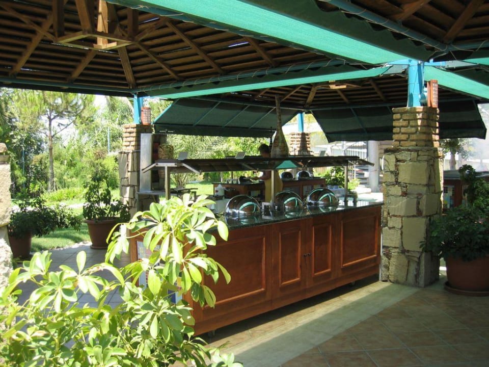 Sandy Beach Restaurant / Buffet  PALOMA Perissia