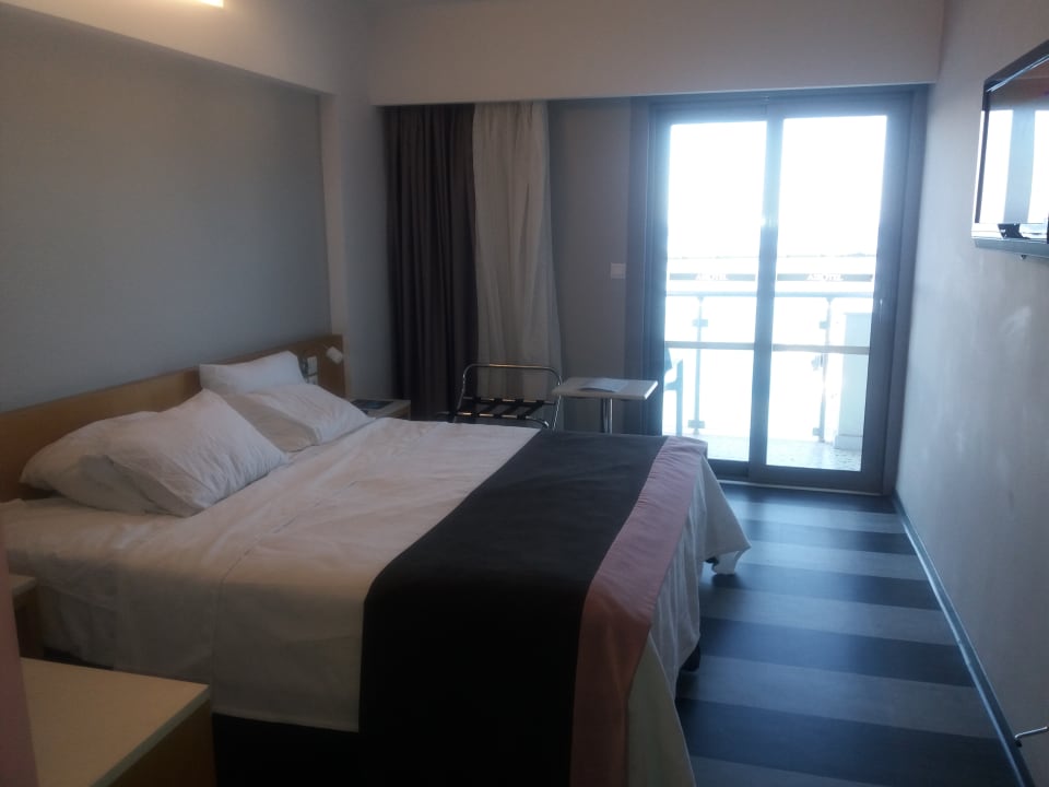 Zimmer Airotel Galaxy