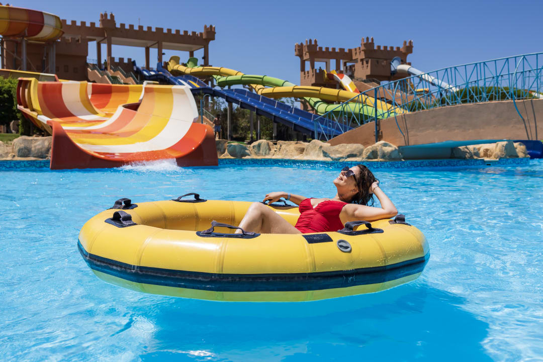 Pool Akassia Swiss Resort