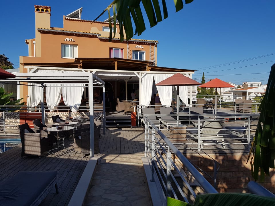 Pool Villas Dom Dinis - Charming Residence