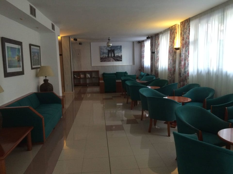 Hier konnte man auch verweilen  Hotel Kilimanjaro