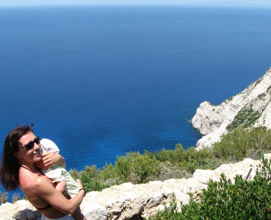 Z "lotu ptaka" na panoramę okolic ship wrack SuneoClub Cavo D'Oro Hotel