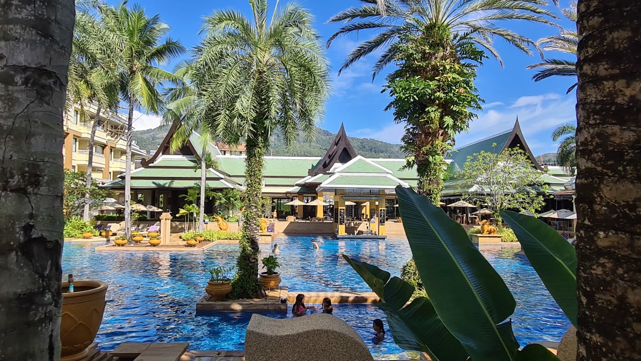 Pool Holiday Inn Resort Phuket