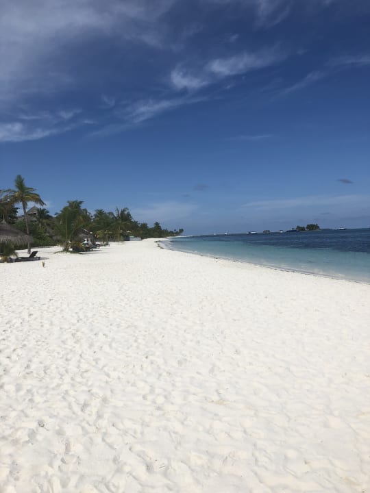 Strand Kuredu Island Resort & Spa