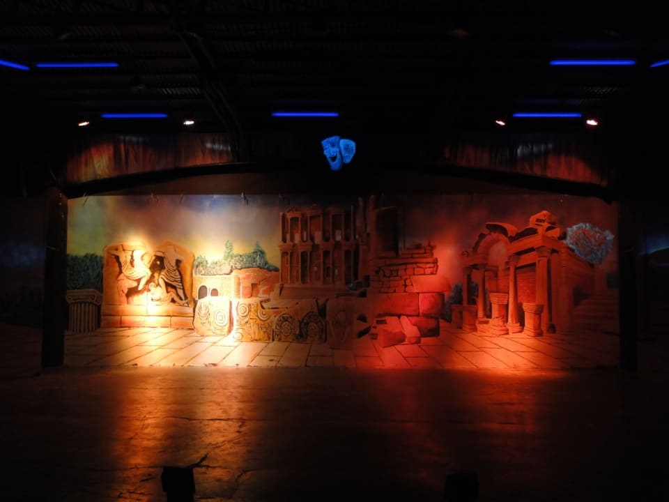 Amfiteatr Tusan Beach Resort