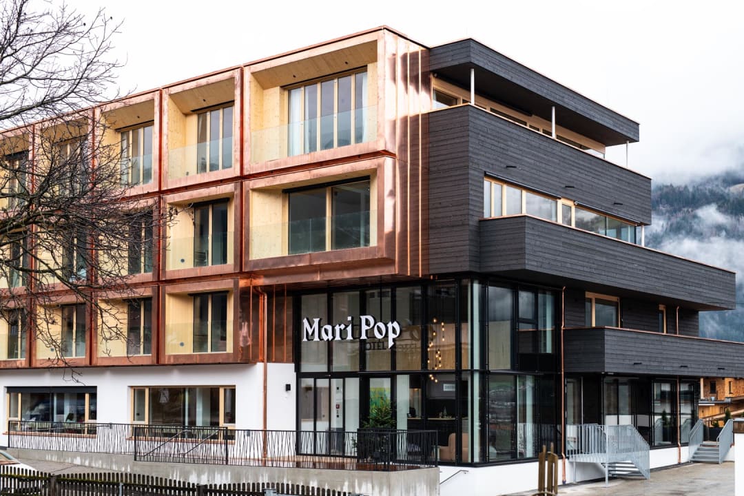 Außenansicht Mari Pop Hotel