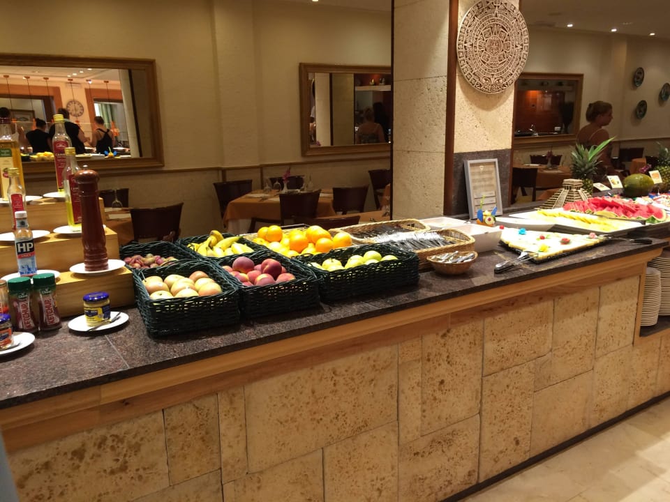 Abendbuffet Obstsortiment Valentin Somni Hotel & Suites