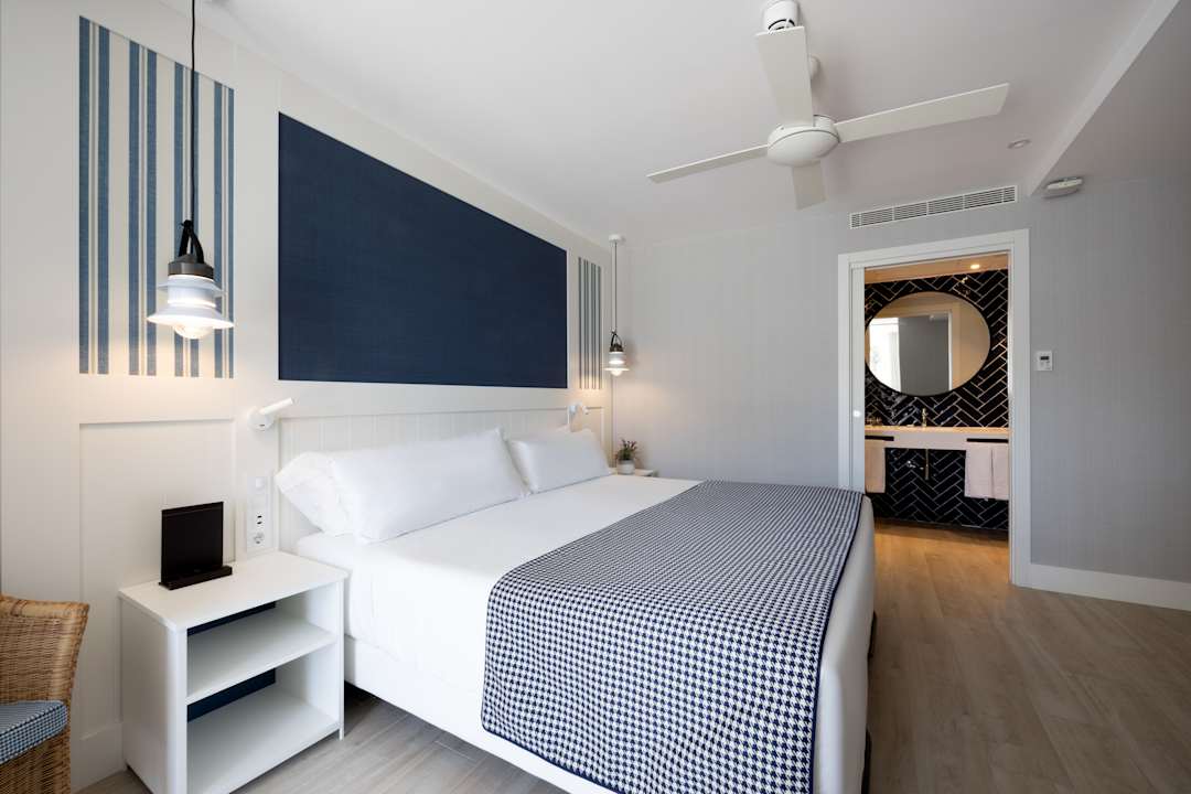 Zimmer Hotel Catalonia Mirador des Port